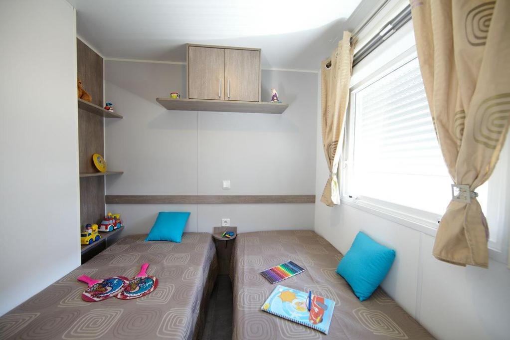 Domaine Sainte Veziane Hotel Bessan Екстериор снимка