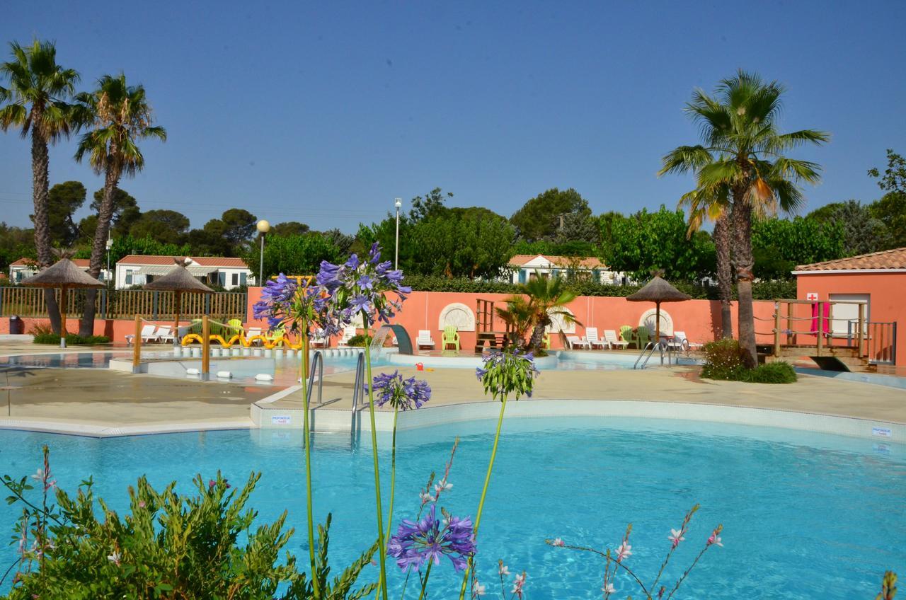 Domaine Sainte Veziane Hotel Bessan Екстериор снимка